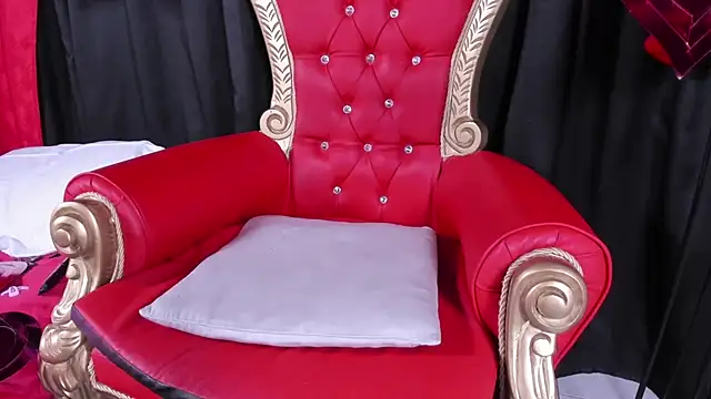 Snapshot of LiliThara chatting on 02/05/26, 06:51 LiliThara online show from 02/05/26, 06:51