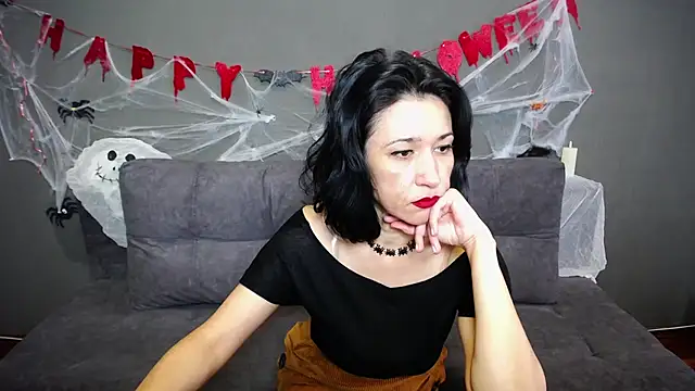 Snapshot of CameronEnns chatting on 10/17/25, 08:17 CameronEnns online show from 10/17/25, 08:17