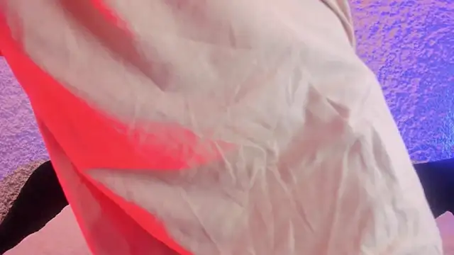 Snapshot of thiago_kinghot chatting on 09/13/25, 07:08 thiago kinghot online show from 09/13/25, 07:08