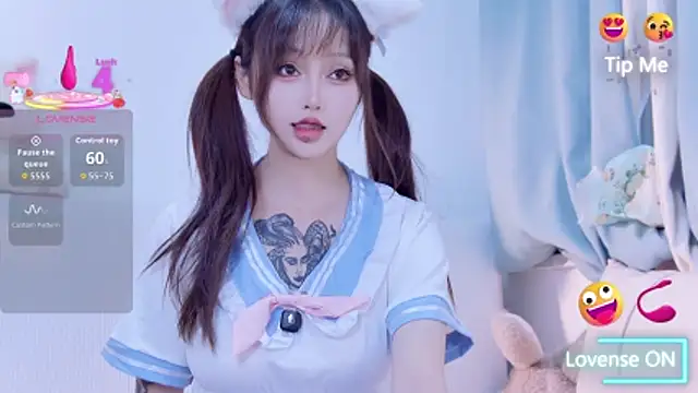 Snapshot of Miya-222 chatting on 11/17/25, 08:42 Miya-222 online show from 11/17/25, 08:42