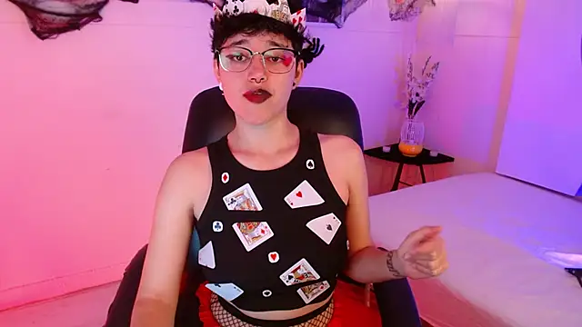 Snapshot of jeroharper chatting on 10/31/25, 04:08 jeroharper online show from 10/31/25, 04:08