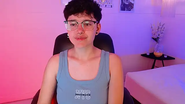 Snapshot of jeroharper chatting on 11/24/25, 03:34 jeroharper online show from 11/24/25, 03:34