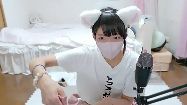 clara 6x9 online show from 10/12/25, 02:49