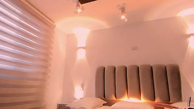 Snapshot of AlliceLover chatting on 01/07/26, 11:45 AlliceLover online show from 01/07/26, 11:45