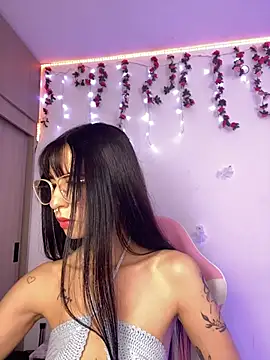 Lia  1 online show from 01/12/26, 10:04