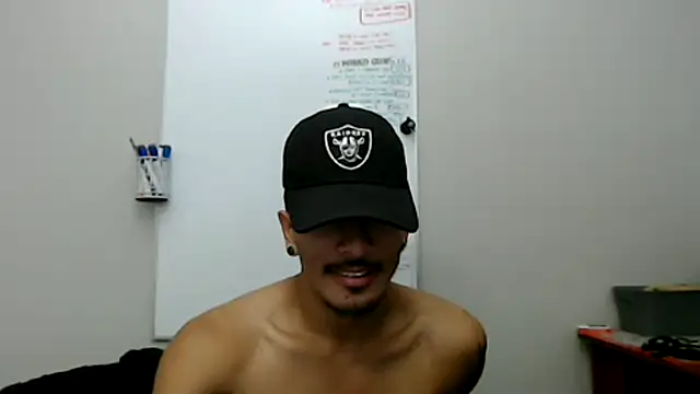 Snapshot of tanjir020 chatting on 02/10/26, 06:34 tanjir020 online show from 02/10/26, 06:34