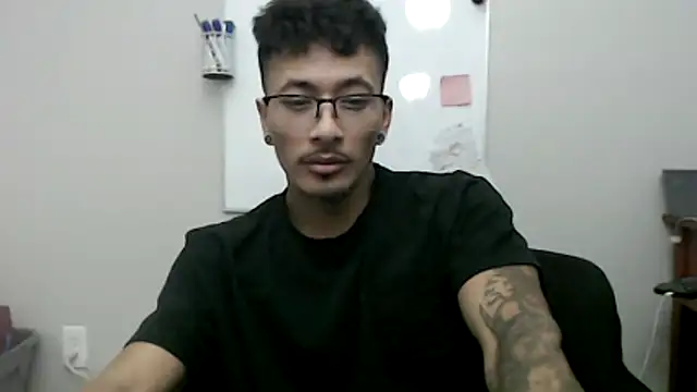 Snapshot of tanjir020 chatting on 02/14/26, 10:12 tanjir020 online show from 02/14/26, 10:12