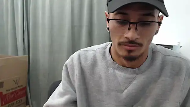 Snapshot of tanjir020 chatting on 03/08/26, 11:25 tanjir020 online show from 03/08/26, 11:25