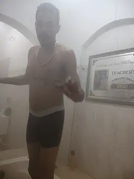 Snapshot of lacoste12 chatting on 11/01/25, 03:52 lacoste12 online show from 11/01/25, 03:52