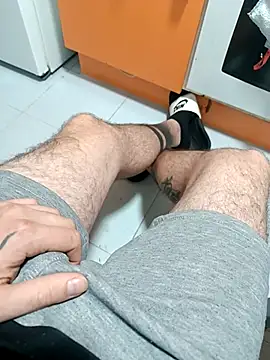 Snapshot of berto_acierto98 chatting on 11/22/25, 06:51 berto acierto98 online show from 11/22/25, 06:51