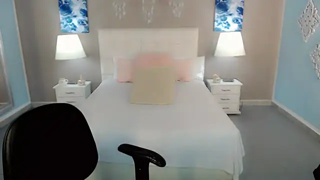 maddissonivanova online show from 11/22/25, 07:02