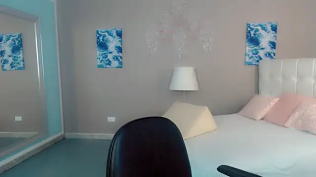 maddissonivanova online show from 02/11/26, 07:08