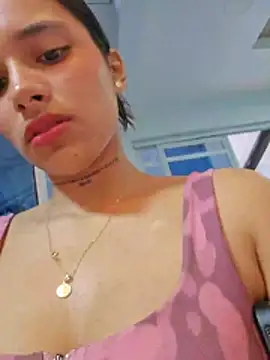 Lorena Mcfly online show from 04/12/26, 12:10