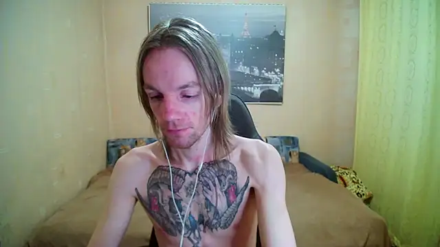 Snapshot of AdamDickens chatting on 11/07/25, 08:42 AdamDickens online show from 11/07/25, 08:42