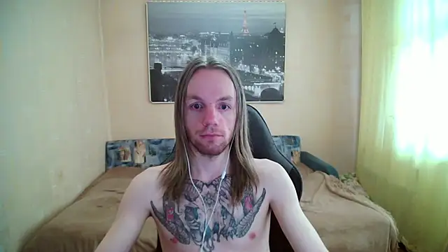 Snapshot of AdamDickens chatting on 04/26/26, 04:43 AdamDickens online show from 04/26/26, 04:43