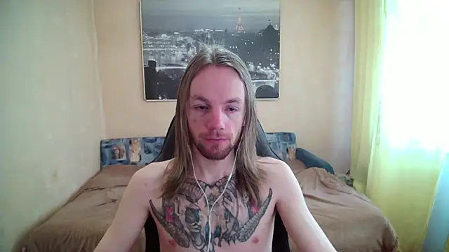 Snapshot of AdamDickens chatting on 05/05/26, 12:13 AdamDickens online show from 05/05/26, 12:13
