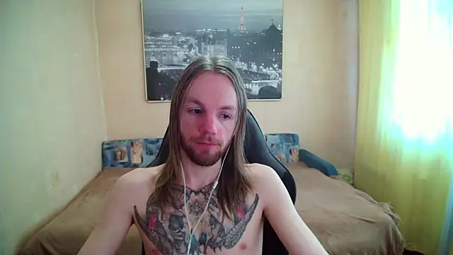Snapshot of AdamDickens chatting on 05/18/26, 05:57 AdamDickens online show from 05/18/26, 05:57