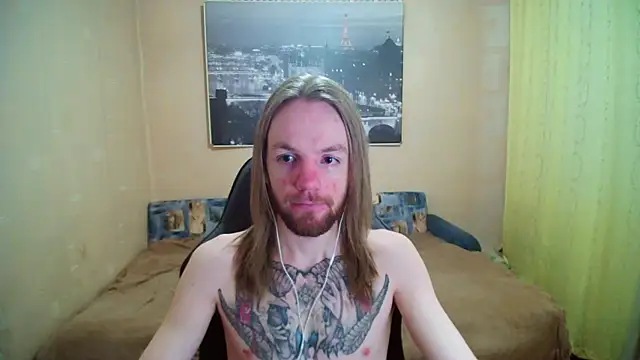 Snapshot of AdamDickens chatting on 05/28/26, 08:06 AdamDickens online show from 05/28/26, 08:06