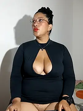 Ivy horse  online show from 03/07/26, 02:52