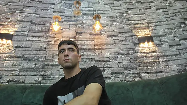 mike whitee online show from 09/19/25, 05:13