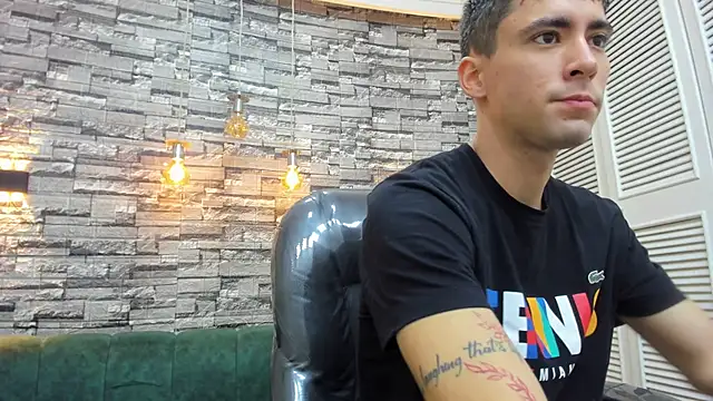 mike whitee online show from 09/21/25, 11:56