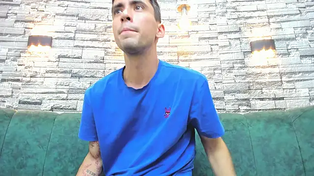 mike whitee online show from 09/23/25, 05:49