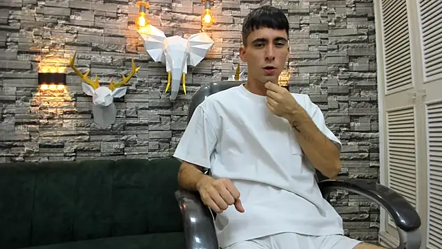 mike whitee online show from 09/30/25, 06:29