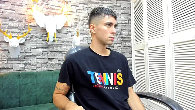 mike whitee online show from 10/12/25, 01:43