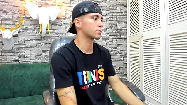 mike whitee online show from 10/13/25, 07:30