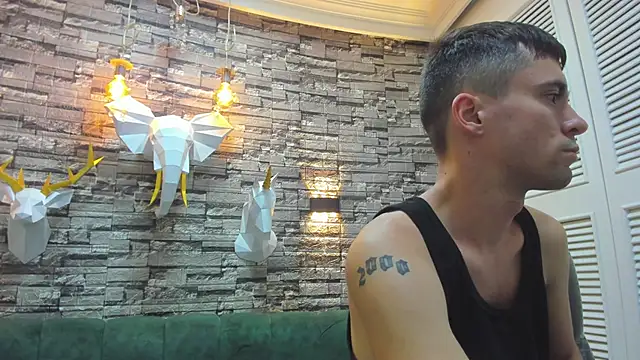 mike whitee online show from 10/28/25, 10:30