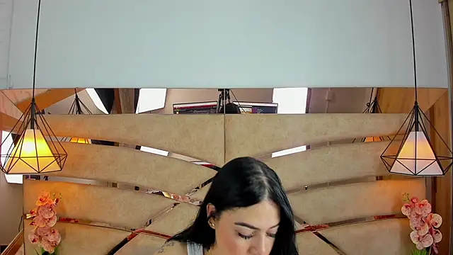 Snapshot of pamemiller1 chatting on 03/31/26, 11:10 pamemiller1 online show from 03/31/26, 11:10