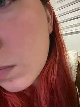 Snapshot of Karen18_boobs chatting on 02/20/26, 01:46 Karen18 boobs online show from 02/20/26, 01:46