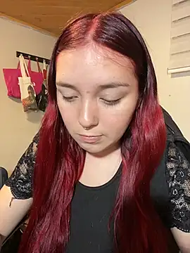 Karen18 boobs online show from 05/08/26, 02:06