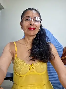 Snapshot of Natasha_50 chatting on 06/12/26, 01:04 Natasha 50 online show from 06/12/26, 01:04