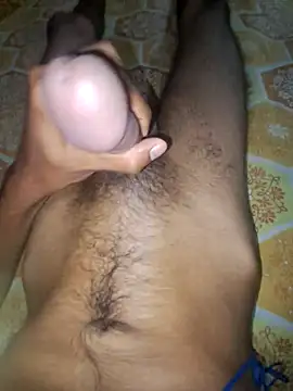 Snapshot of loveblzz chatting on 10/23/25, 07:45 loveblzz online show from 10/23/25, 07:45