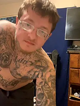 Snapshot of Bwcgoonie chatting on 09/25/25, 12:47 Bwcgoonie online show from 09/25/25, 12:47