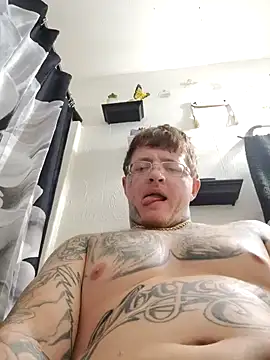 Snapshot of Bwcgoonie chatting on 10/01/25, 05:46 Bwcgoonie online show from 10/01/25, 05:46