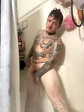 Snapshot of Bwcgoonie chatting on 11/01/25, 01:02 Bwcgoonie online show from 11/01/25, 01:02