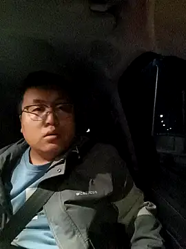 Snapshot of peijiangzhao chatting on 10/30/25, 12:28 peijiangzhao online show from 10/30/25, 12:28