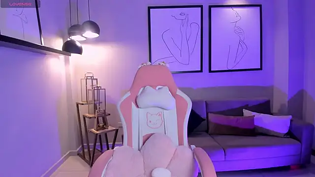 Snapshot of IbizaJacobs chatting on 04/18/26, 11:47 IbizaJacobs online show from 04/18/26, 11:47