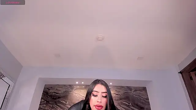 Snapshot of LeahLombardi_ chatting on 03/25/26, 03:34 LeahLombardi online show from 03/25/26, 03:34