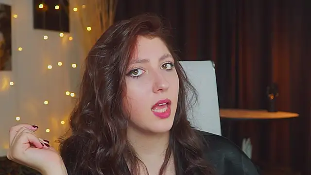 Mary Miiller online show from 10/16/25, 06:25