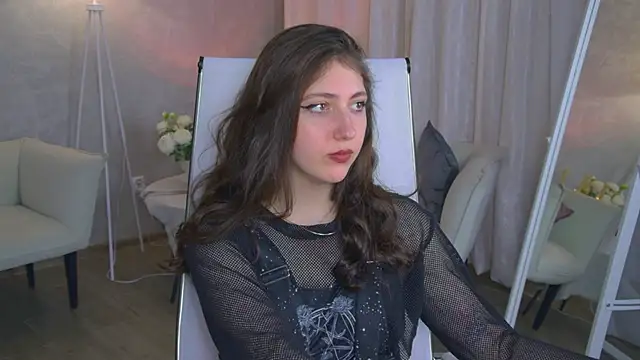 Snapshot of Mary_Miiller chatting on 02/11/26, 09:25 Mary Miiller online show from 02/11/26, 09:25