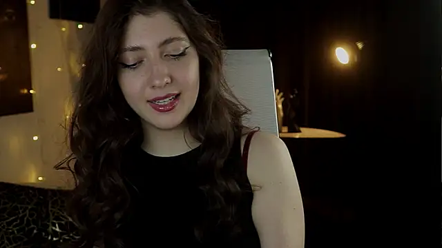 Snapshot of Mary_Miiller chatting on 03/04/26, 07:36 Mary Miiller online show from 03/04/26, 07:36