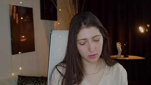 Snapshot of Mary_Miiller chatting on 03/17/26, 06:28 Mary Miiller online show from 03/17/26, 06:28