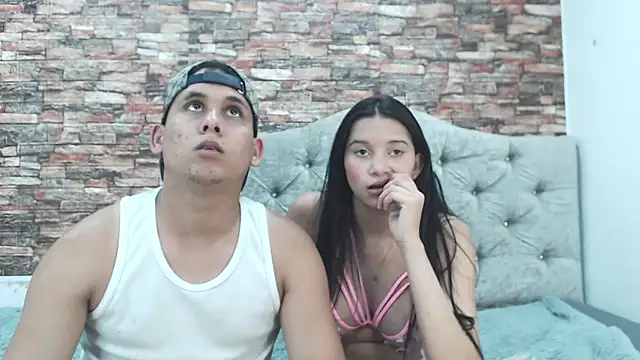 Snapshot of owenandrosecs chatting on 09/22/25, 06:43 owenandrosecs online show from 09/22/25, 06:43