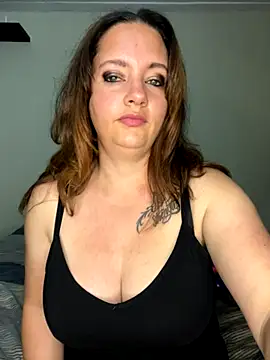 Snapshot of XADICTIVEX chatting on 10/29/25, 08:10 XADICTIVEX online show from 10/29/25, 08:10