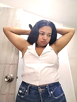 Snapshot of Eimy-04 chatting on 09/09/25, 07:35 Eimy-04 online show from 09/09/25, 07:35