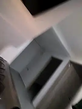 Snapshot of Eimy-04 chatting on 10/03/25, 06:21 Eimy-04 online show from 10/03/25, 06:21