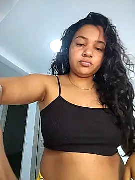 Snapshot of Eimy-04 chatting on 10/14/25, 08:42 Eimy-04 online show from 10/14/25, 08:42